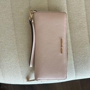 Michael Kors wallet brand new
